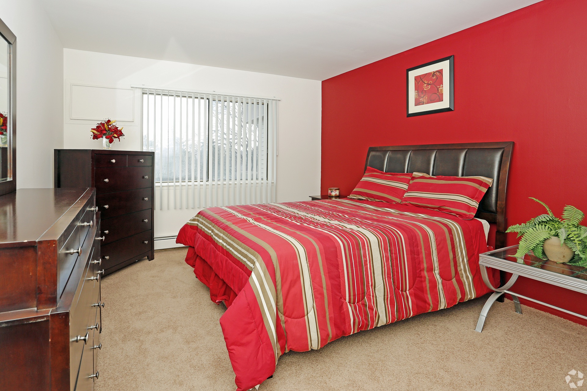Peachtree Apartments second bedroom in Clinton Township Michigan
