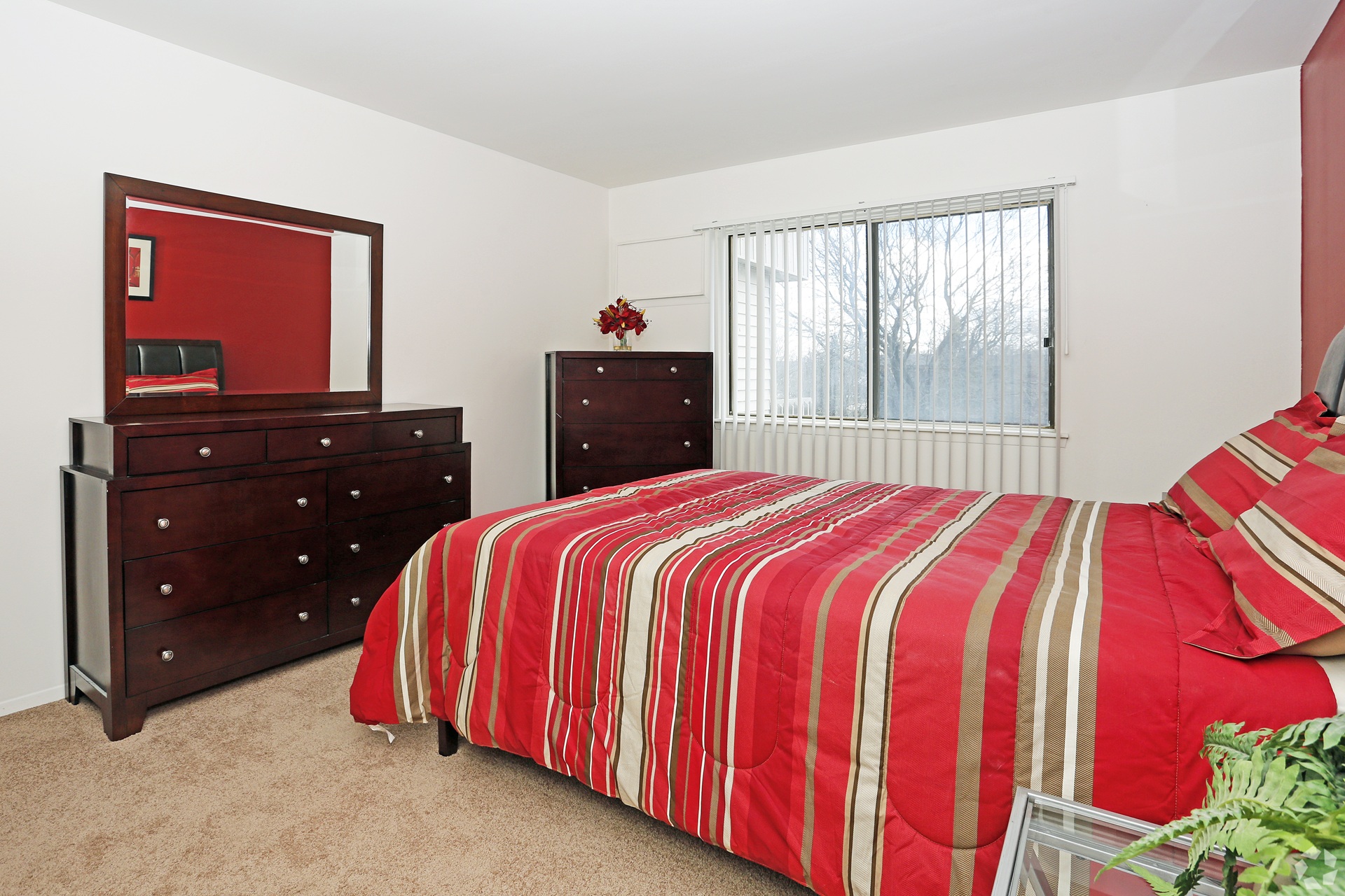 Peachtree Apartments third bedroom in Clinton Township Michigan